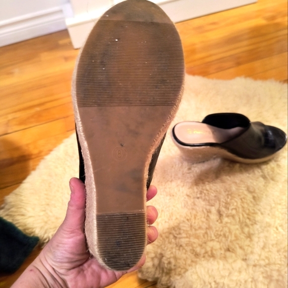 Size 8 Allegra K women's Sandals Great condition. - Picture 3 of 4